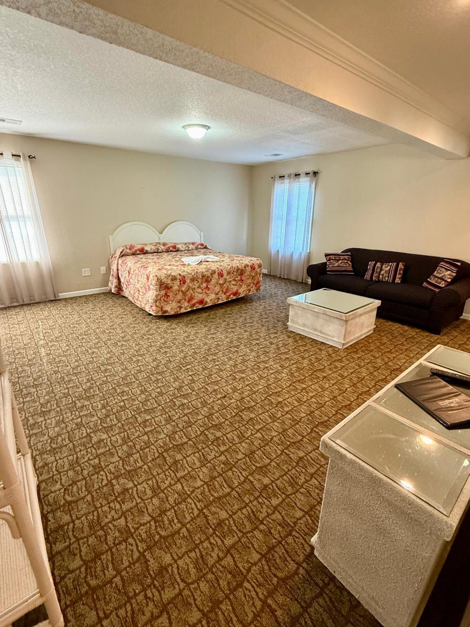Boardwalk Beach Resort Myrtle Beach Bagian luar foto